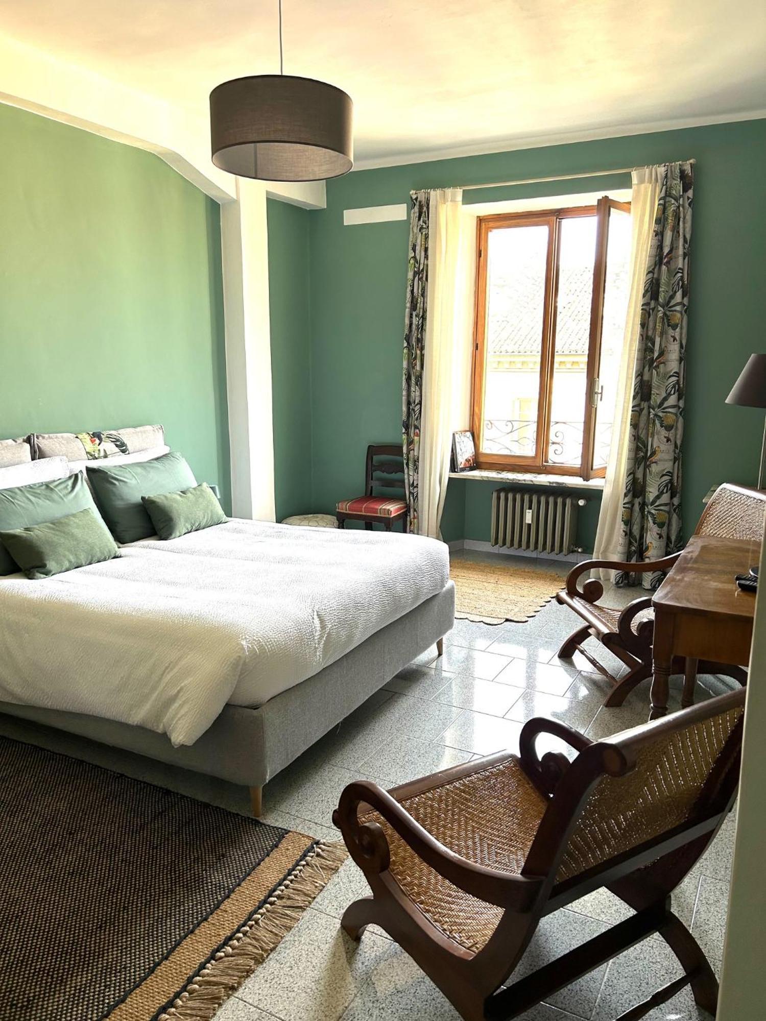 15 Apartment